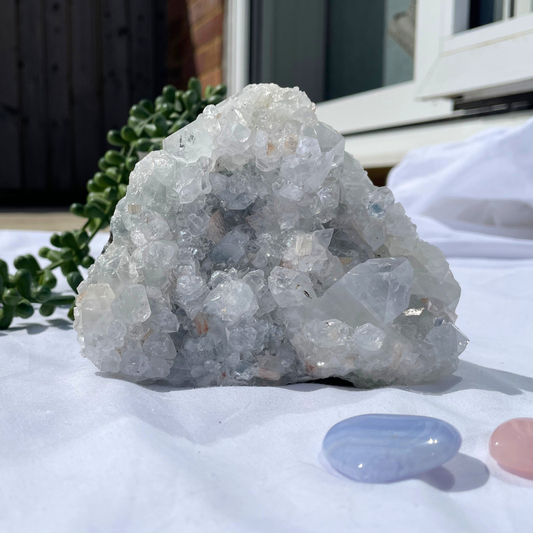 Apophyllite Cluster O