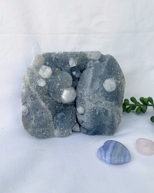 Apophyllite Cluster S