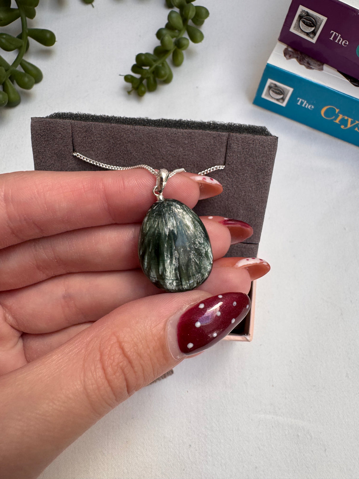 Seraphinite Oval Necklace