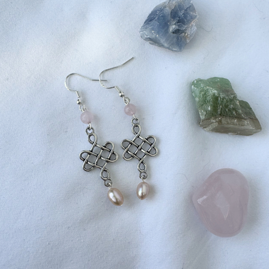 Pearly woven earrings | Handmade