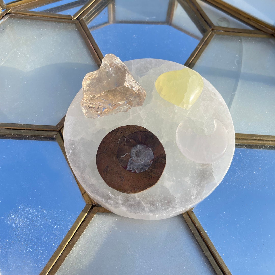 Round 10cm Selenite Charging Plate